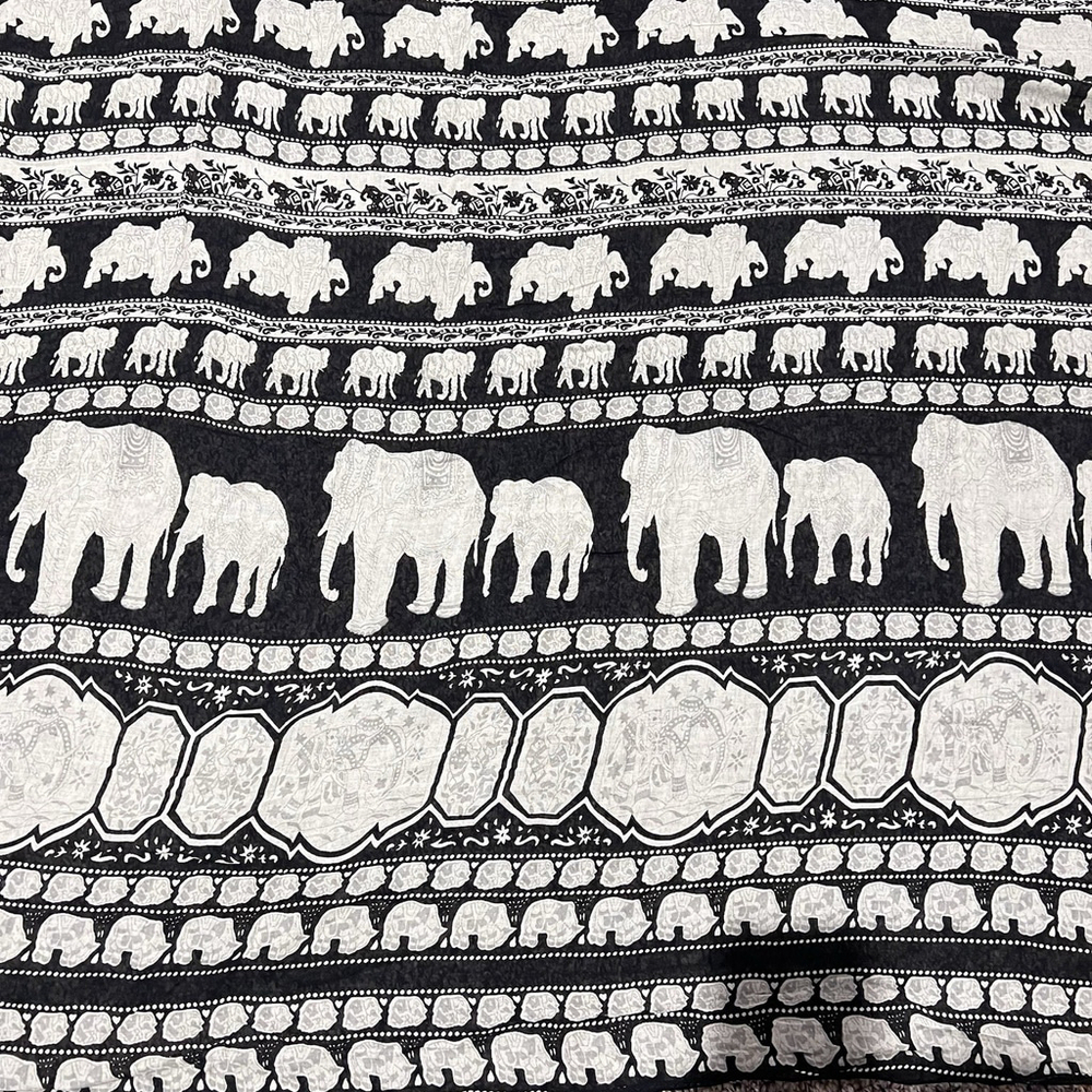 Elephant Scarf 39”x67” Threads 4 Thought Table Cloth White Black Africa India